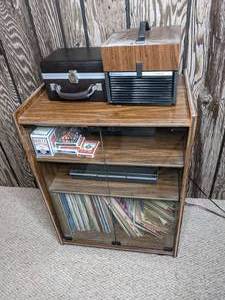 lot 370 image: Belle Howell Slide Cube, Kraco Stereo Cassette Adapter for 8-Track Tape Players, CDs, Cassettes and Records Ray Price, Willie Nelson, Roy Hamilton, Elvis Presley, Alan Jackson, Daniel ODonnell, Jim Reeves and So Much More