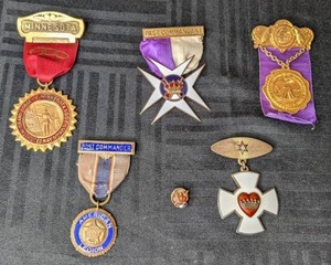 lot 321 image: Collection of 6 Minnesota Medals American Legion, Lodge, Etc.