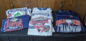 lot 315 image: Assortment of Womens Size Large and Extra Large Themed MLB Twins Tops