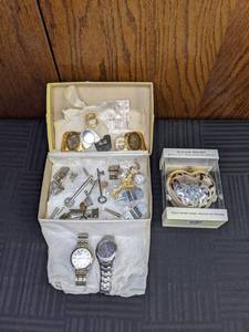 lot 400 image: Collection of Giving Heart, Seiko & Citizen Watches and More