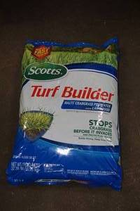 lot 83 image: Scotts Turf Builder Crabgrass Preventer and Lawn Food