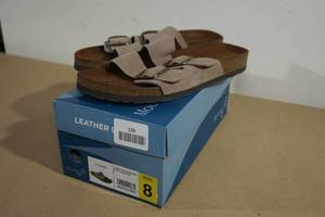 lot 129 image: NEW Mountain Sole Double Buckle Leather Sandals - Mens 8