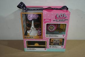 lot 102 image: LOL Surprise DJK9 Big Pet Toy