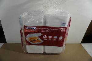 lot 124 image: Hefty Supreme 1 Compartment Hinged Lid Containers