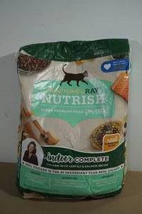 lot 54 image: Rachael Ray Nutrish Indoor Complete Cat Food