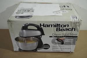 lot 38 image: Hamilton Beach 6 Speed Classic Stand Mixer