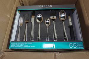 lot 46 image: NEW Gibson Home Wilmington Plus 55 Piece Flatware Set