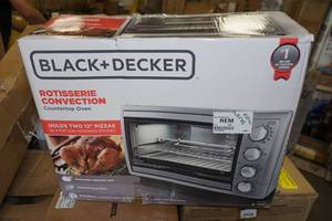 lot 157 image: Black and Decker Rotisserie Countertop Convection Oven