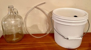 lot 82 image: DIY One Gallon Fermenting Kit