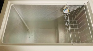 lot 87 image: Fridgidaire Deep Freezer
