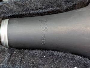 lot 32 image: Mendini Clarinet