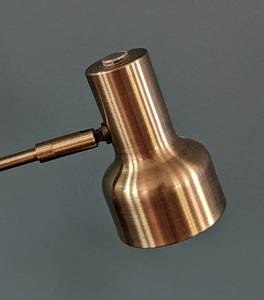 lot 137 image: Threshold Gold Tone Table Lamp