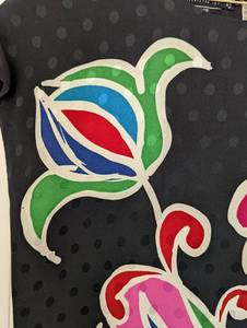 lot 146 image: Fun Vintage Escada Silk Shift Dress