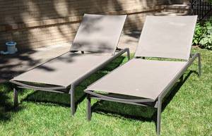 lot 158 image: Pair of Frontgate Lounge Chairs