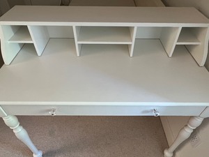lot 134 image: Pottery Barn Whitney Writing Desk with Whitney Desk Hutch