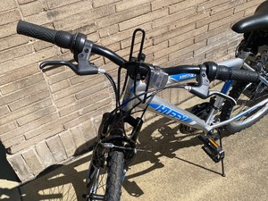 lot 189 image: Huffy Highland Bicycle