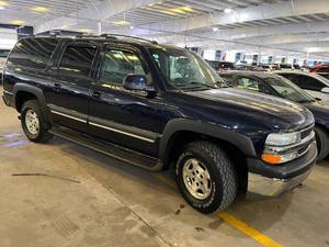 2004 Chevrolet Suburban LT 4x4