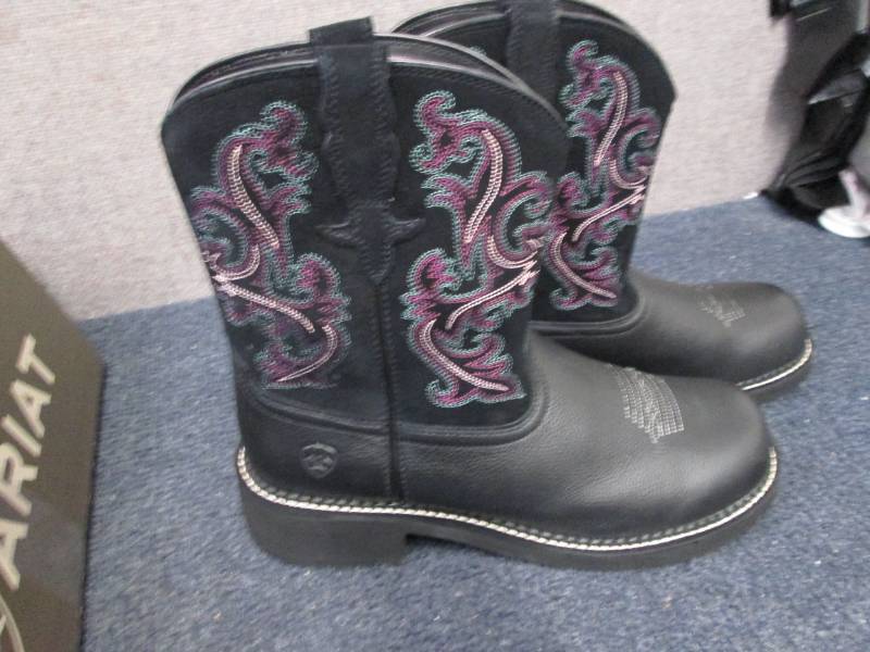 Ariat Women�s Fatbaby II Western B...