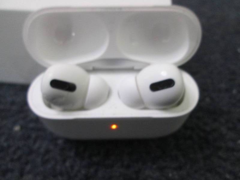 Apple AirPods Pro Wireless Headphon...
