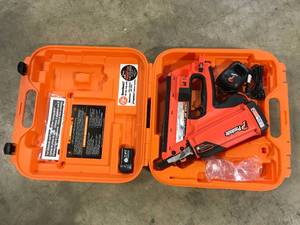 CFN325XP Lithium-Ion Battery 30° Cordless Framing Nailer by Paslode Customer Returns See Terms on Auction