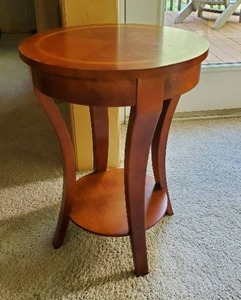 Circular End-TablePlant Stand