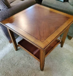 End-Table