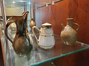 Collection Ceramic Items