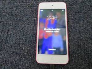 lot 2 image: Apple iPod Touch 32GB 7th Generario...