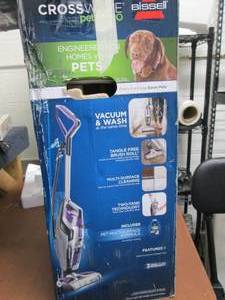 lot 14 image: Bissell CrossWave Pet Pro Multi-Sur...