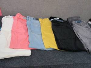 lot 42 image: 6 Pr Assorted Talbots NWT Pants  Si...