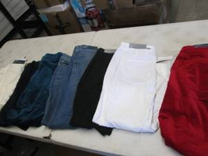 lot 64 image: 7 Pr Assorted Talbots NWT Pants Siz...