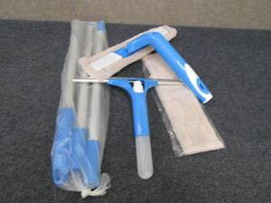 lot 87 image: All in One Extension SqueeGee...