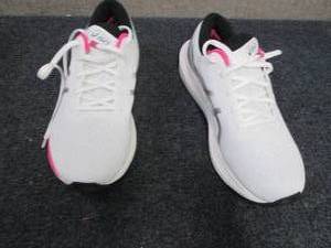 lot 142 image: Asics Womens GEL Pulse 13 Running ...