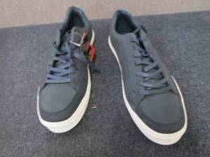 lot 144 image: Deer Stags Mens Montie Sneaker NIB...