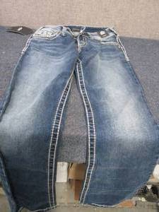 lot 180 image: Silver Jeans Womens Suki Curvy Boo...
