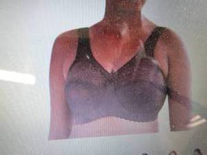 lot 182 image: Glamorise MagicLift Full-Figure Sup...