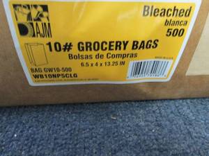 lot 238 image: 500 ct pk White 10 lb Grocery Bags ...