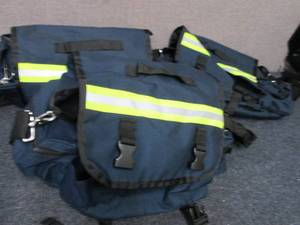 lot 253 image: Lot of 3 MultiCompartment Duffle Ba...