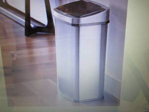 lot 305 image: Nine Stars Stainless Steel 13.2-Gal...