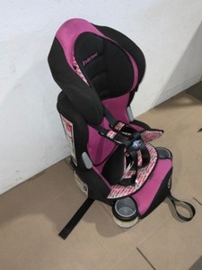 lot 15 image: Baby Trend Hybrid Plus 3-in-1 Booster Car Seat, Olivia. See Pictures