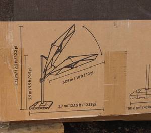11 Ft Solar LED Cantilever Umbrella With base