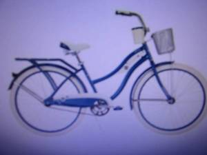 lot 18 image: Huffy Deluxe Womens 26 1-Speed Cr...