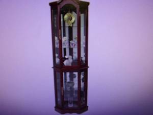 lot 34 image: Floor Standing 5-Sided Lighted Corn...