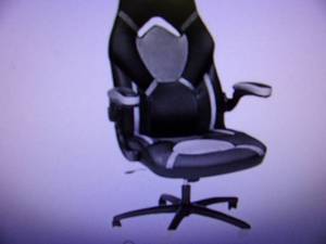 lot 39 image: X Rocker Venom Gaming Office Chair ...