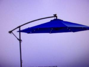 lot 61 image: Sun-Ray 10 Offset Aluminum Solar L...