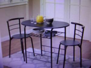 lot 73 image: Sunshine 3-Pc. Small Spaces Bistro ...