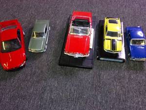 lot 174 image: 5 die cast cars without boxes and b...