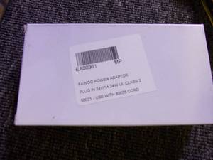 lot 197 image: box of fawoo power adaptors plug in...