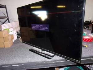 lot 205 image: vizio 40 inch tv powers on ...