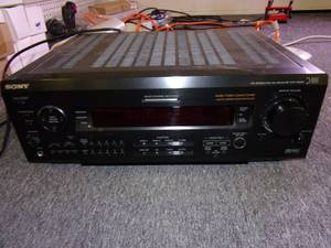 lot 214 image: sony receiver STR-DE825 powers on...